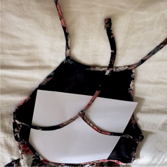 TOBI | Falling into Floral | Black | Size XS - Picture 5 of 11